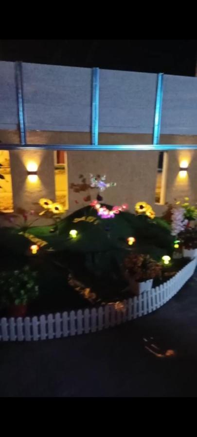 Ns Homestay Private Pool Тана Мера Екстериор снимка