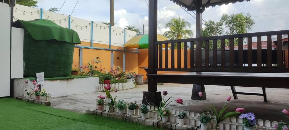 Ns Homestay Private Pool Тана Мера Екстериор снимка